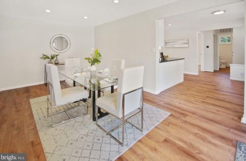 11413 Fairoak Dr, Silver Spring MD 20902-3137 exterior