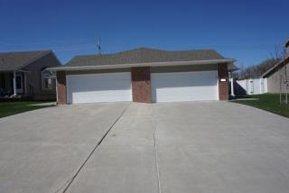 7714 155th Ave, Omaha, NE 68138-7469