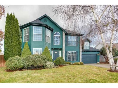1579 Constitution Ave, Woodburn, OR 97071-7649
