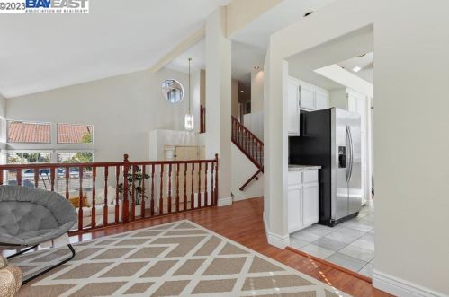 9113 Stinson Beach Way, Elk Grove, CA 95758-5127