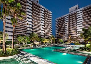 11740 Wilshire Blvd, Los Angeles CA  90025-6599 exterior