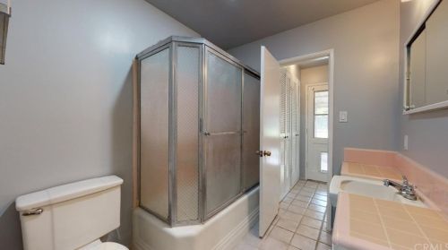 132 Broadbent Dr, Riverside CA  92507-4809 exterior