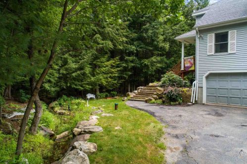 15 Ryan Rd, Goffstown, NH 03045-2904