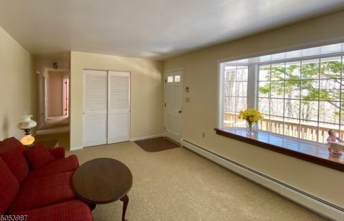 155 Hope Rd, Great Meadows, NJ 07838-2407