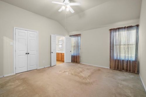 2431 Arbor Ct, Irving TX  75060-6568 exterior