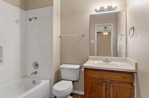 3206 Crownover St, Austin TX  78725-4755 exterior