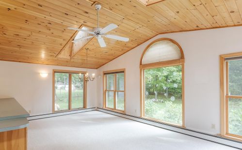 27 Hanover St, Keene, NH 03431-2858