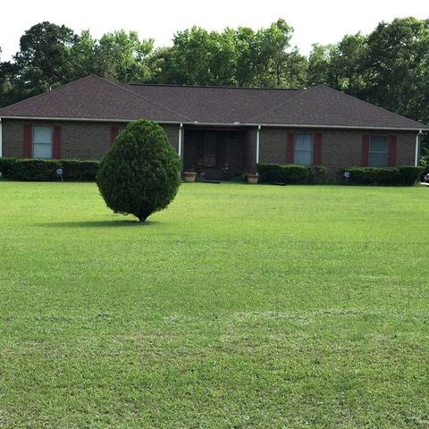 521 Freetown Rd, Hodges, SC 29653-9383