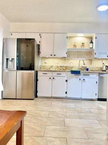 44732 Stanridge Ave, Lancaster CA 93535-2523 exterior