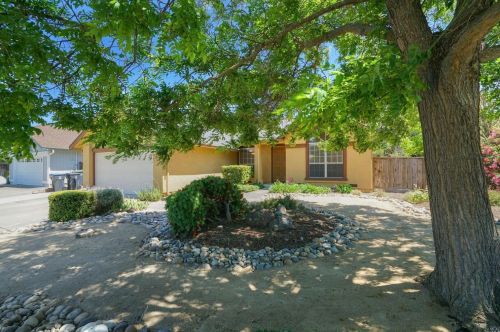 884 Vintage Ave, Fairfield, CA 94534-7433