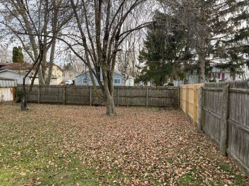 2213 Edgewood Rd, Waukegan, IL 60087-1440