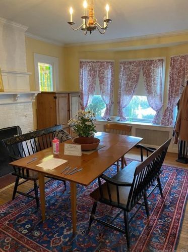 18 Newtown Ter, Norwalk, CT 06851-3021
