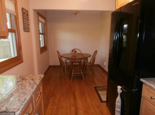 556 Edith Ave, Saint Paul MN  55115-2030 exterior