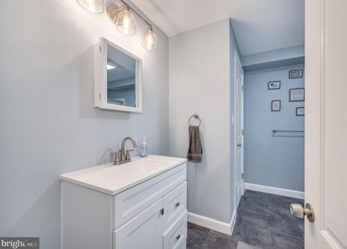 20 Nansfield Dr, Harpers Ferry WV 25425-3198 exterior