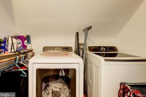 10610 Dunmoor Dr, Silver Spring MD 20901-1518 exterior