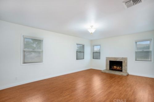 1551 Beacon Ave, Anaheim CA  92802-1313 exterior