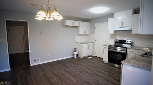 6099 Katherine Rd, Rex GA 30273-1119 exterior