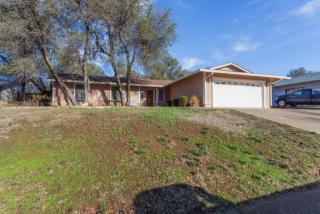 1858 Tiburon Dr, Redding, CA 96003-9228