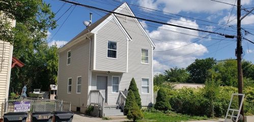 29 Newark St, Providence, RI 02908-5313
