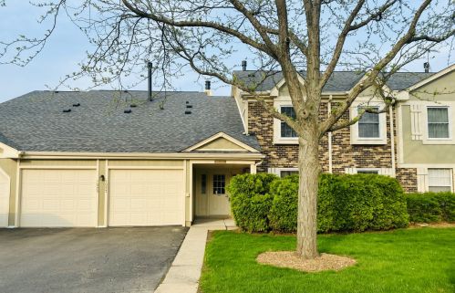 1025 Auburn Ln, Buffalo Grove, IL 60089-6772