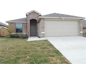 2252 Old Leonard St, Fort Worth TX  76119-5542 exterior