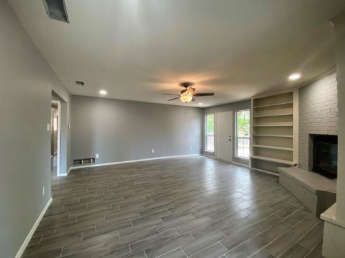 5317 Weddington Ct, Fort Worth TX  76133-5909 exterior