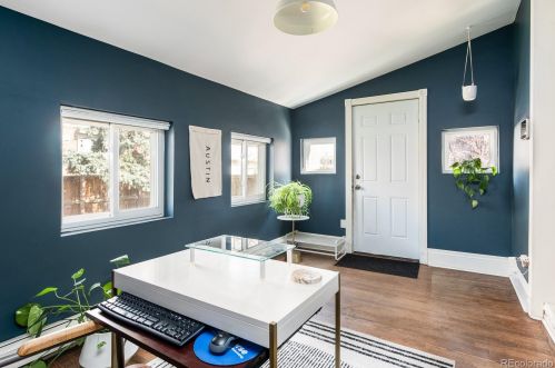 712 Logan St, Denver CO 80203-3114 exterior