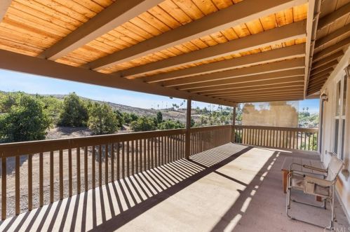 1559 Heather Ln, Riverside CA exterior