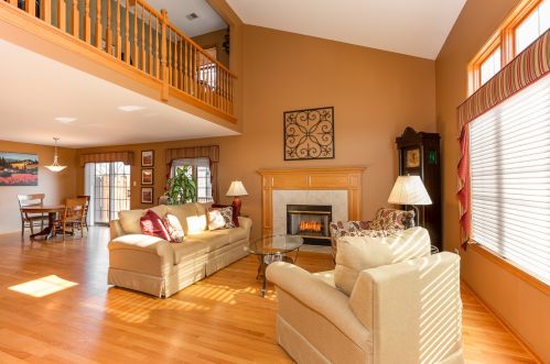 18125 Bramlett Dr, Tinley Park, IL 60487-6207