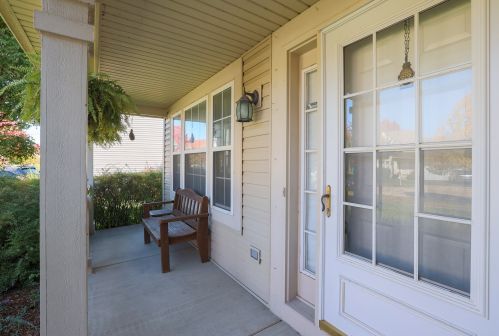 567 Haverhill Ln, South Elgin, IL 60177-3209