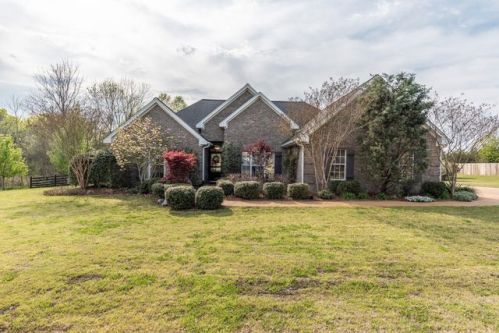 175 Steele Rd, Starkville, MS 39759-4712