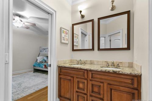 76 Mustang Dr, Upper Stepney CT  06468-1371 exterior