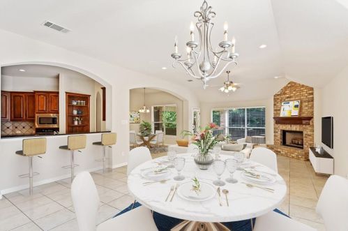 16216 Almaden Dr, Austin TX  78717-3889 exterior