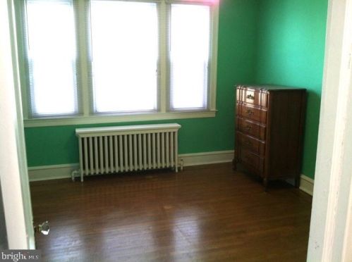 5616 19 St, Philadelphia PA  19121-4120 exterior