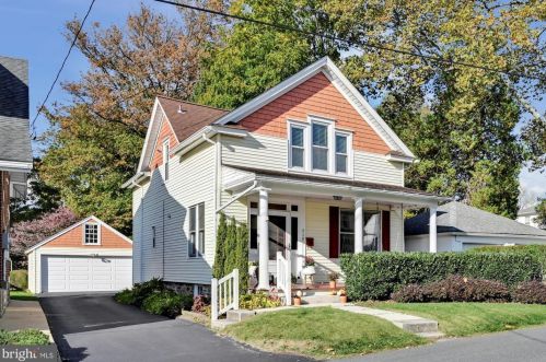 719 Tusitala Dr, Lancaster, PA 17601-4425