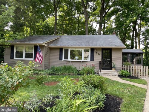 443 Longwood Dr, Tavistock, NJ 08033-1037