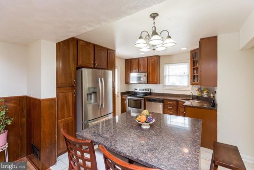 4400 Emden St, Silver Spring MD 20906-4754 exterior