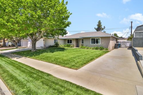 1479 Pinto St, Simi Valley, CA 93065-3317