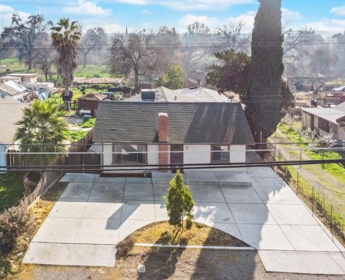 2108 Paradise Rd, Modesto, CA 95358-2259