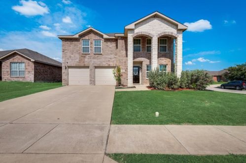 2153 Vly Frg Trl, Fort Worth TX  76140-1869 exterior