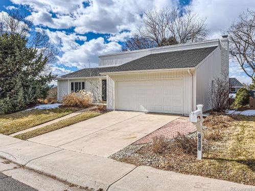 7083 Oneida Cir, Englewood CO  80112-1125 exterior