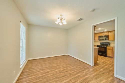 724 Vicksburg Ct, Conroe TX  77302-3836 exterior