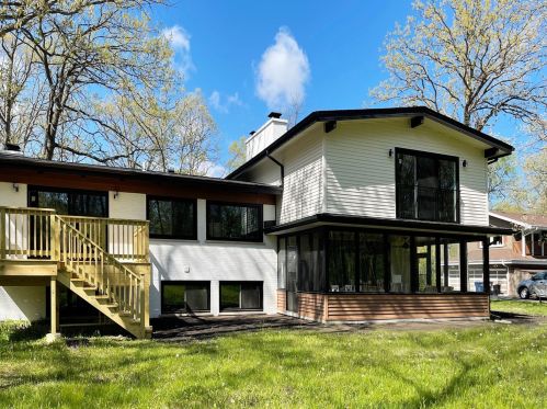 2675 Crestwood Ln, Bannockburn IL  60015-1904 exterior