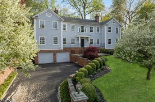 12 Deer Run Cir, Chatham Township, NJ 07928-1003