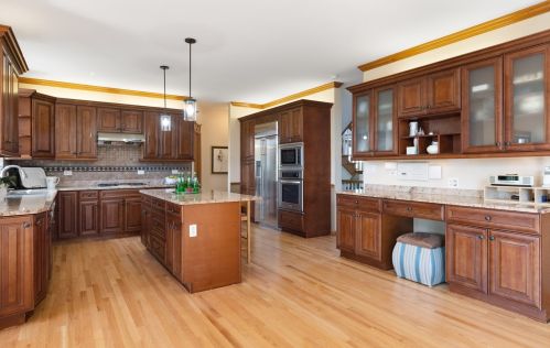 6870 Fieldstone Dr, Willowbrook IL  60527-6968 exterior