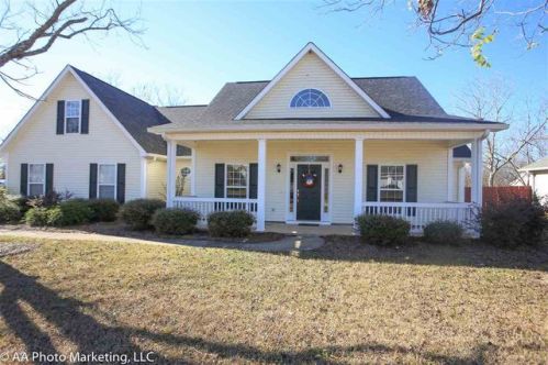 500 Grove Ln, Kathleen, GA 31047-2299