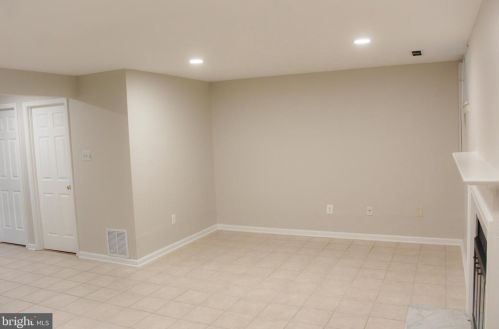 15034 Shamrock Ridge Rd, Silver Spring MD 20906-6107 exterior