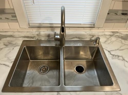 1040 43 Ave, Gary IN 46409-2218 exterior