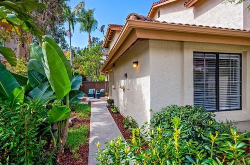 2216 Summerhill Dr, Encinitas, CA 92024-5443