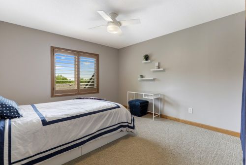 2232 Estates Dr, Saint Paul MN  55122-4038 exterior